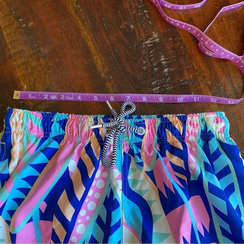 Boardies Swimwear Men's size small Swim Shorts Trunks Resort Vacation Colorful